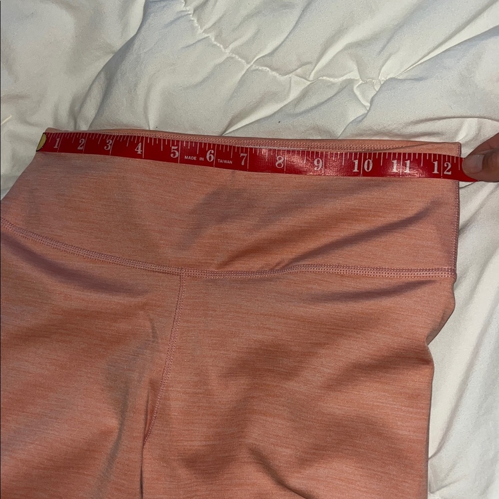 Nike// Peach Leggings Size small - Picture 11 of 12